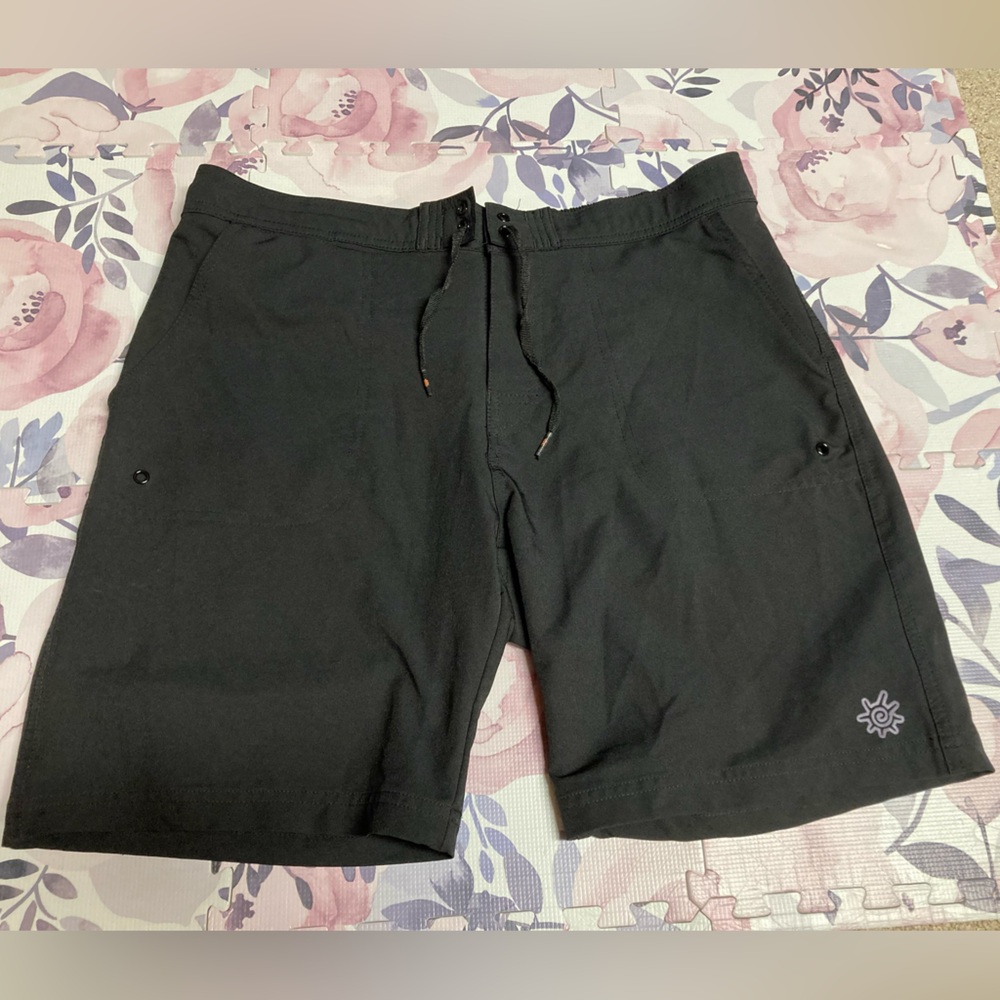 Vu Skin Black Relaxed Fit Shorts XL